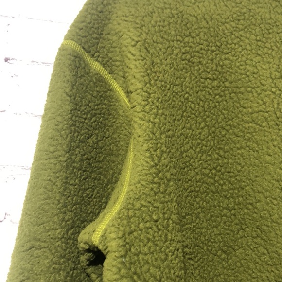 H&M green olive bear sweatshirt - Picture 9 of 10